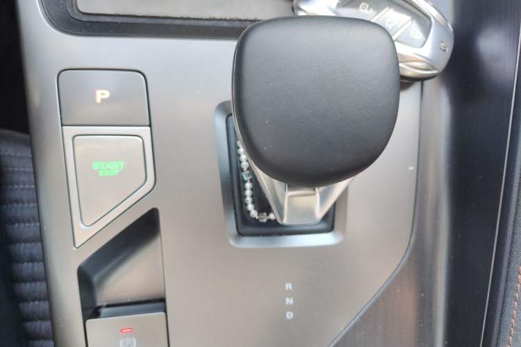 Used Roewe D5X DMH 2024 135 Flagship Edition Gear Lever