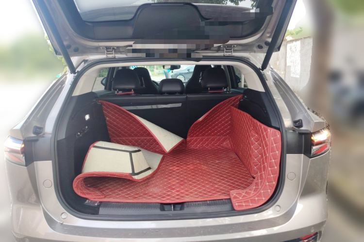 Used Roewe D5X DMH 2024 135 Flagship Edition Trunk