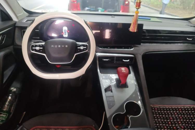 Used Roewe D5X DMH 2024 135 Tech Edition Center Console