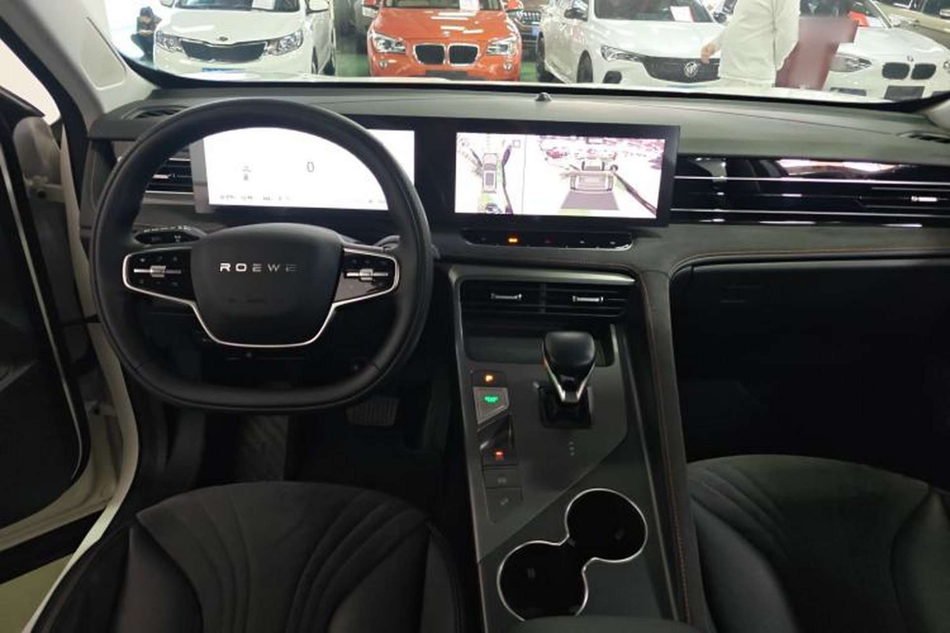 Used Roewe D5X DMH 2024 135 Tech Edition Center Console
