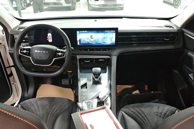 Used Roewe D5X DMH 2024 135 Tech Edition Center Console