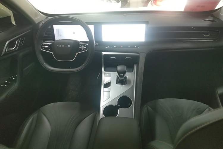Used Roewe D5X DMH 2024 135 Flagship Edition Center Console