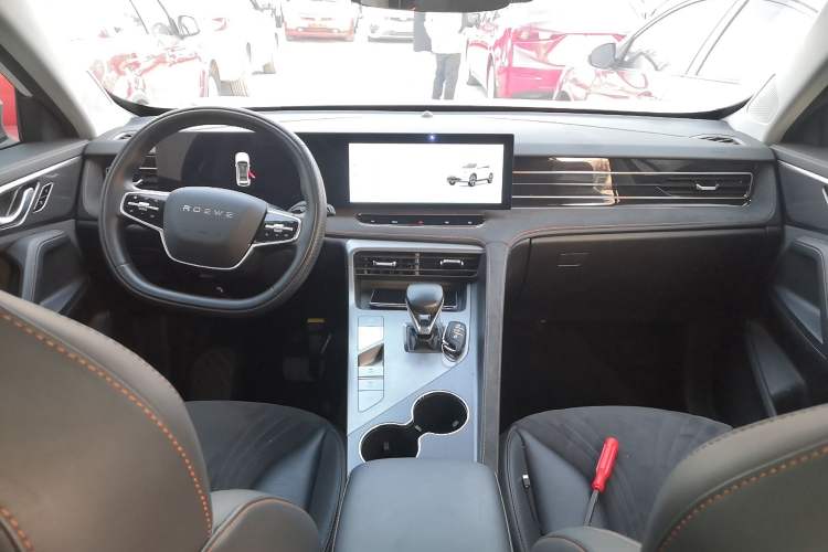 Used Roewe D5X DMH 2024 135 Tech Edition Center Console