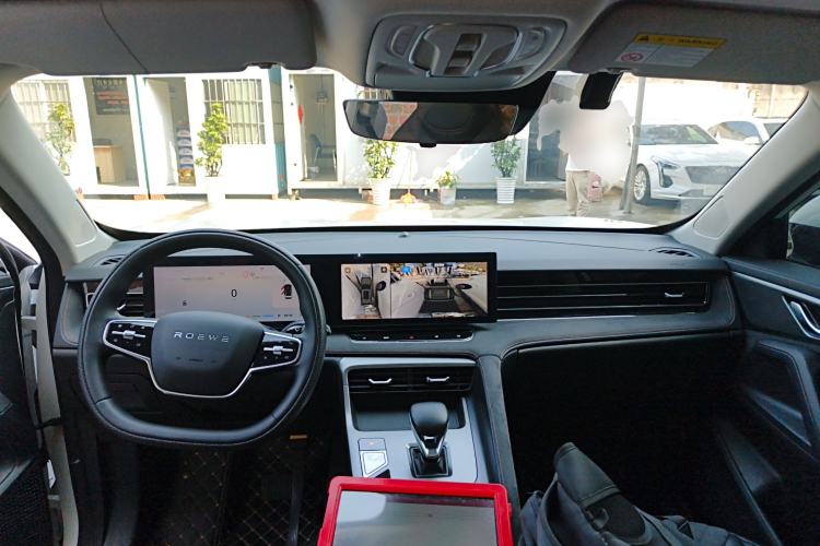 Used Roewe D5X DMH 2024 135 Tech Edition Center Console