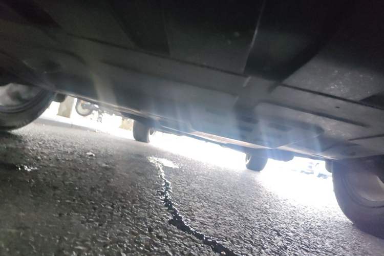 Used Roewe D5X DMH 2024 135 Tech Edition Chassis Front