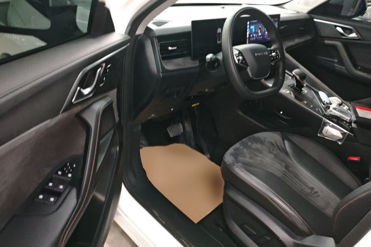 Used Roewe D5X DMH 2024 135 Tech Edition Driver Seat