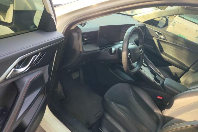 Used Roewe D5X DMH 2024 135 Tech Edition Driver Seat