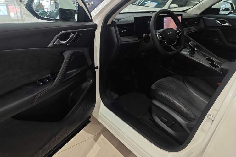 Used Roewe D5X DMH 2024 135 Tech Edition Driver Seat