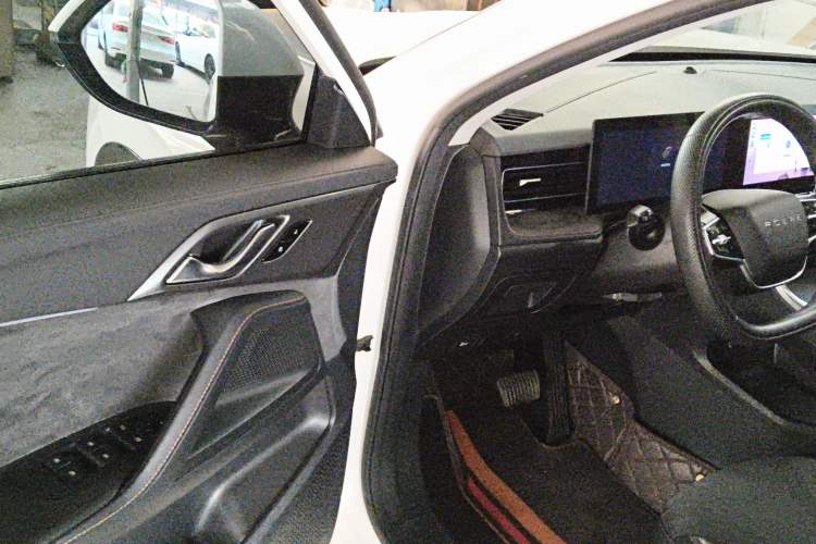 Used Roewe D5X DMH 2024 135 Tech Edition Driver Seat