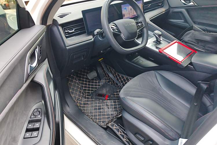 Used Roewe D5X DMH 2024 135 Tech Edition Driver Seat
