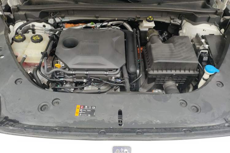 Used Roewe D5X DMH 2024 135 Tech Edition Engine Bay