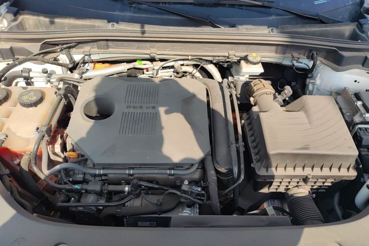 Used Roewe D5X DMH 2024 135 Tech Edition Engine Bay
