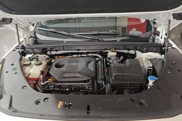 Used Roewe D5X DMH 2024 135 Tech Edition Engine Bay