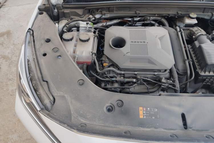 Used Roewe D5X DMH 2024 135 Flagship Edition Engine Bay Right