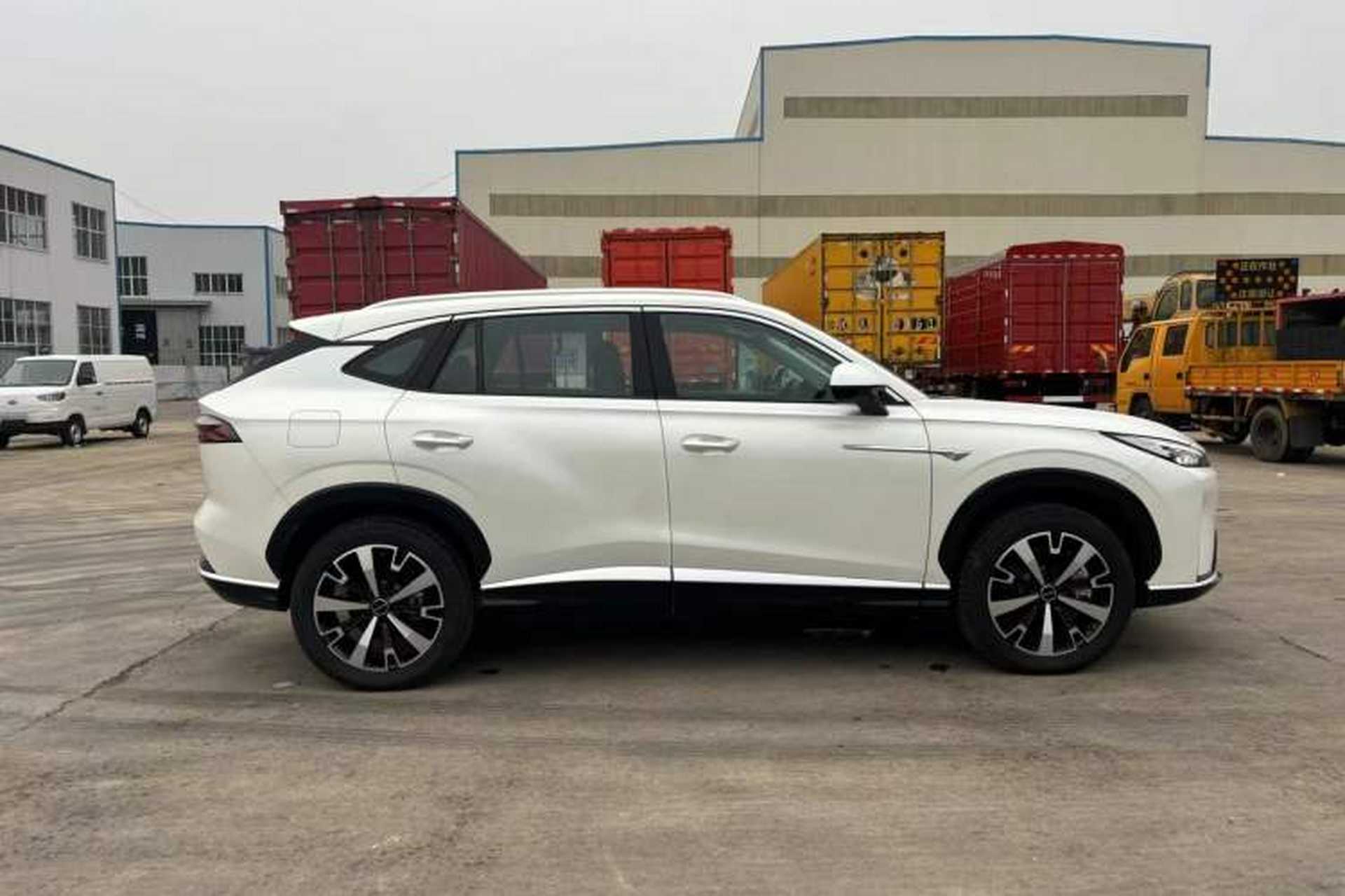 Used Roewe D5X DMH 2024 135 Flagship Edition Exterior 10