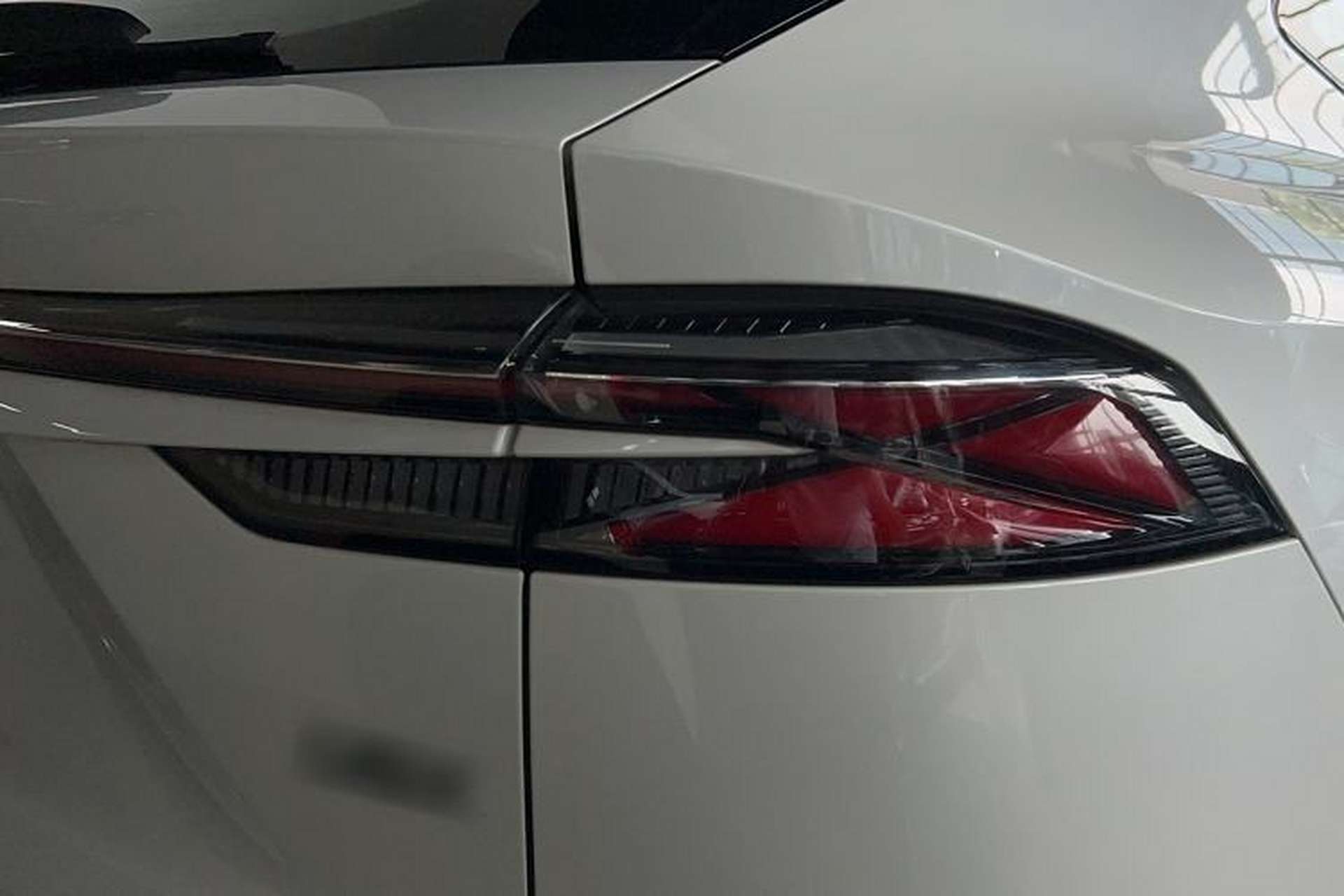 Used Roewe D5X DMH 2024 135 Tech Edition Exterior 12