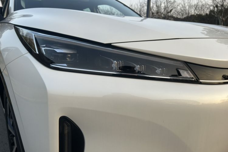 Used Roewe D5X DMH 2024 135 Flagship Edition Exterior 2