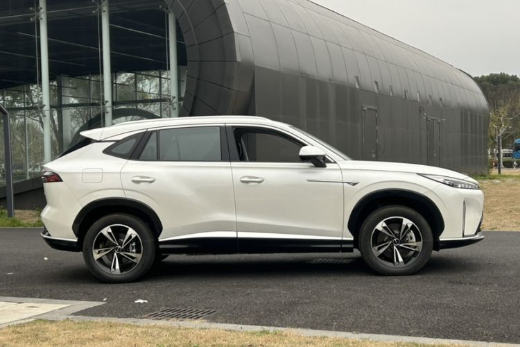 Used Roewe D5X DMH 2024 135 Luxury Edition Exterior 3