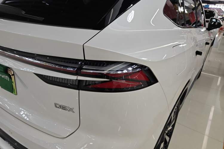Used Roewe D5X DMH 2024 135 Tech Edition Exterior 3