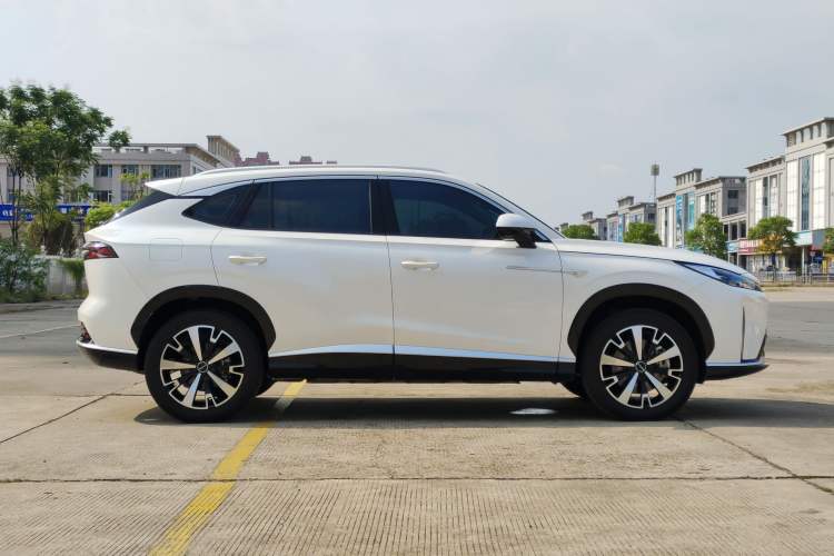 Used Roewe D5X DMH 2024 135 Tech Edition Exterior 4