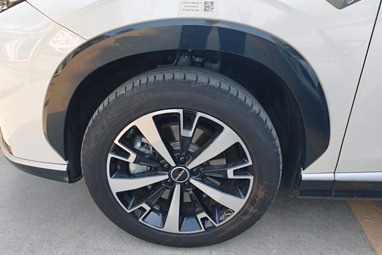 Used Roewe D5X DMH 2024 135 Tech Edition Exterior 4