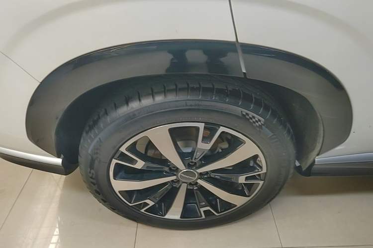 Used Roewe D5X DMH 2024 135 Flagship Edition Exterior 5