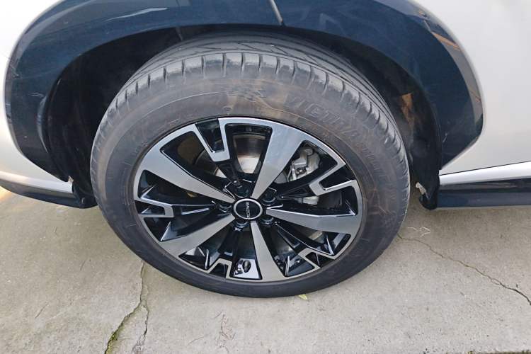 Used Roewe D5X DMH 2024 135 Tech Edition Exterior 5