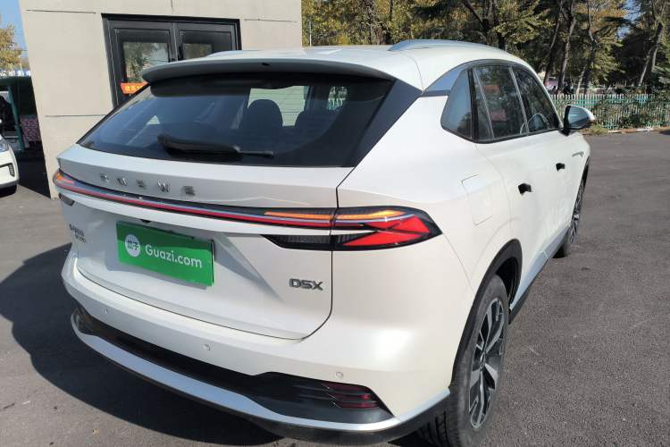 Used Roewe D5X DMH 2024 135 Tech Edition Exterior 5