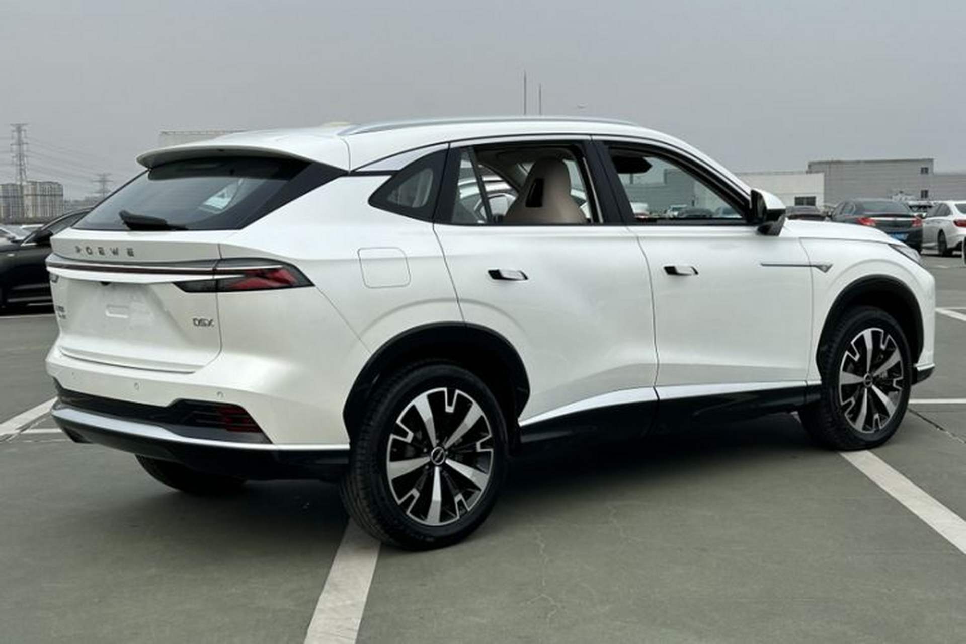 Used Roewe D5X DMH 2024 135 Tech Edition Exterior 7