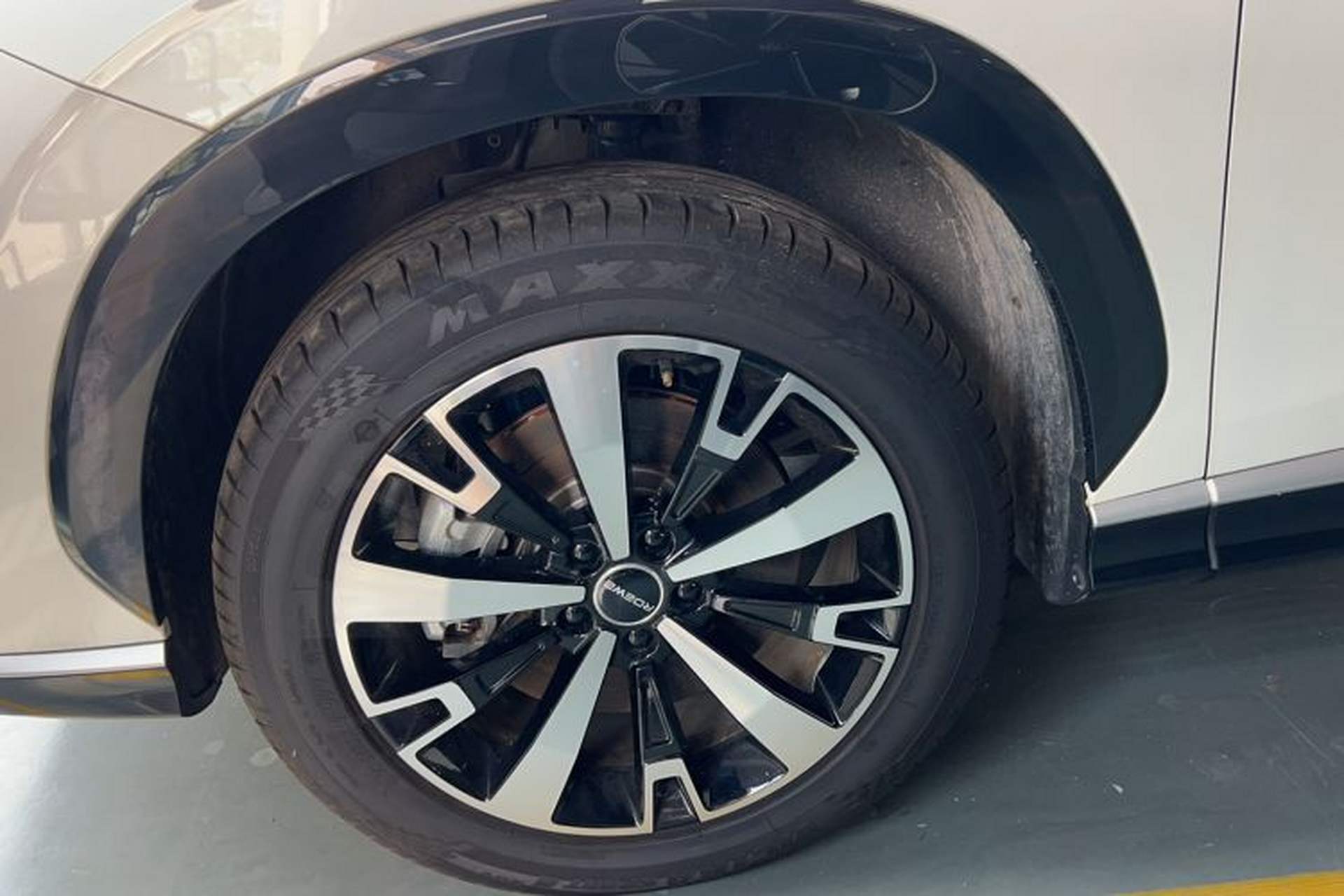 Used Roewe D5X DMH 2024 135 Tech Edition Exterior 8