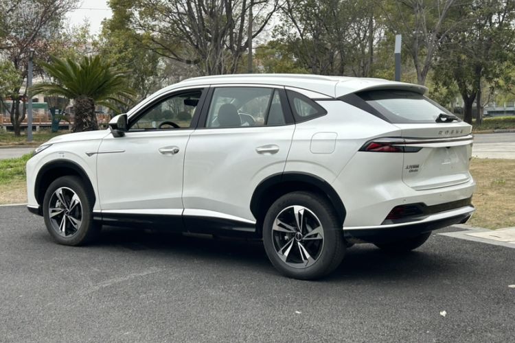 Used Roewe D5X DMH 2024 135 Luxury Edition Exterior 9
