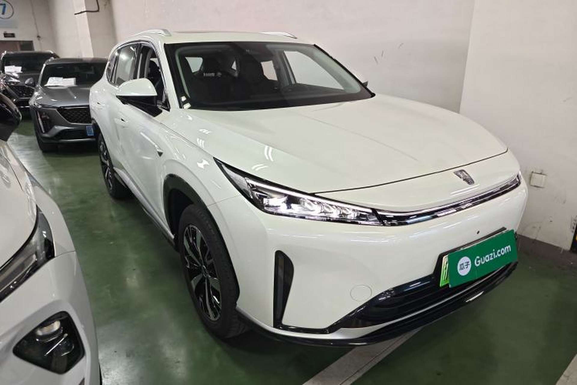 Used Roewe D5X DMH 2024 135 Tech Edition Front Right 45 Deg