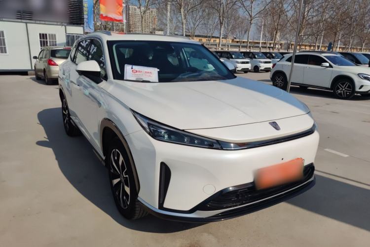 Used Roewe D5X DMH 2024 135 Tech Edition Front Right 45 Deg