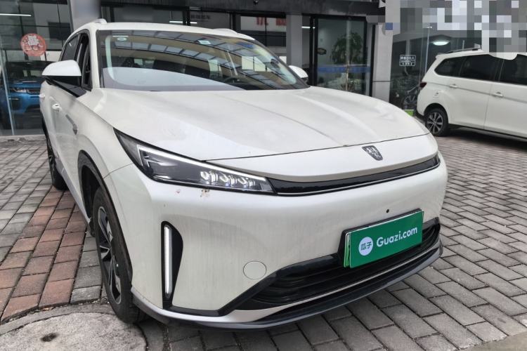 Used Roewe D5X DMH 2024 135 Luxury Edition Front Right 45 Deg