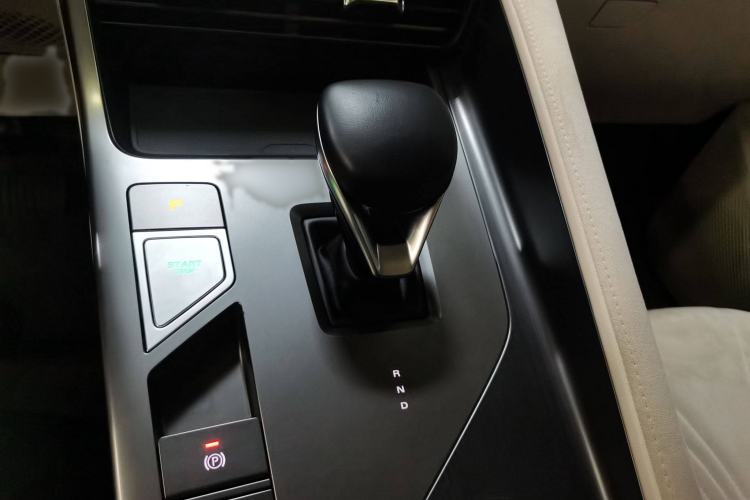 Used Roewe D5X DMH 2024 135 Tech Edition Gear Lever