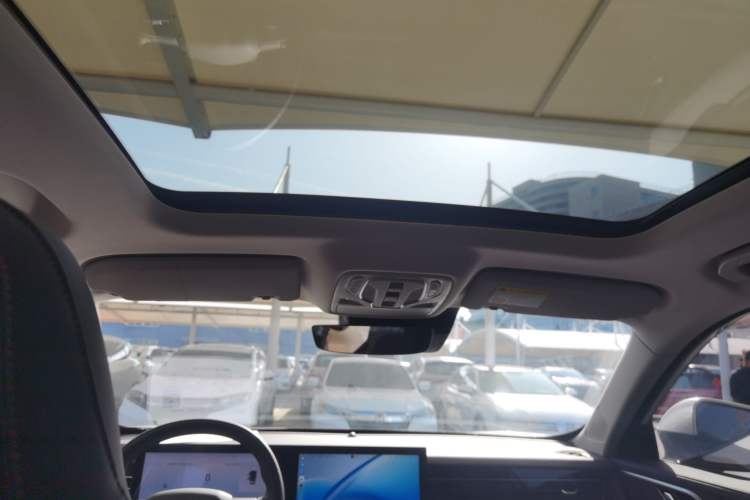 Used Roewe D5X DMH 2024 135 Tech Edition Headliner