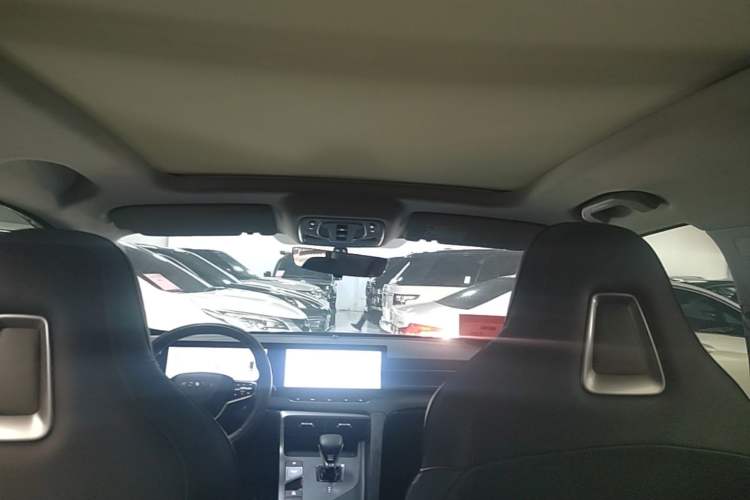 Used Roewe D5X DMH 2024 135 Flagship Edition Headliner
