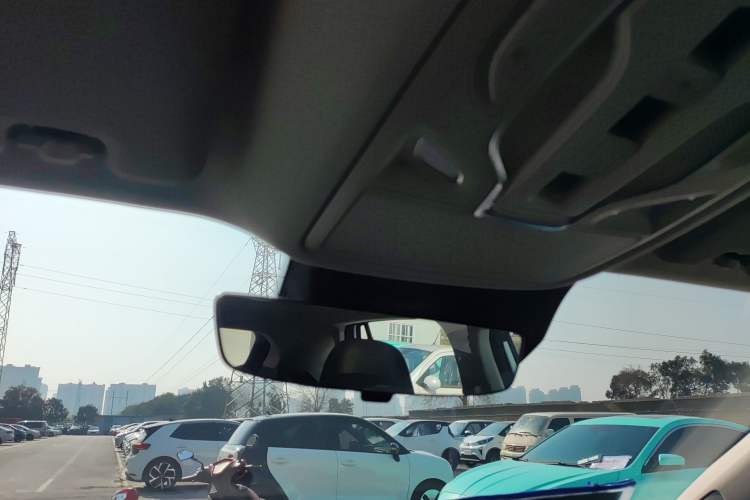Used Roewe D5X DMH 2024 135 Tech Edition Headliner