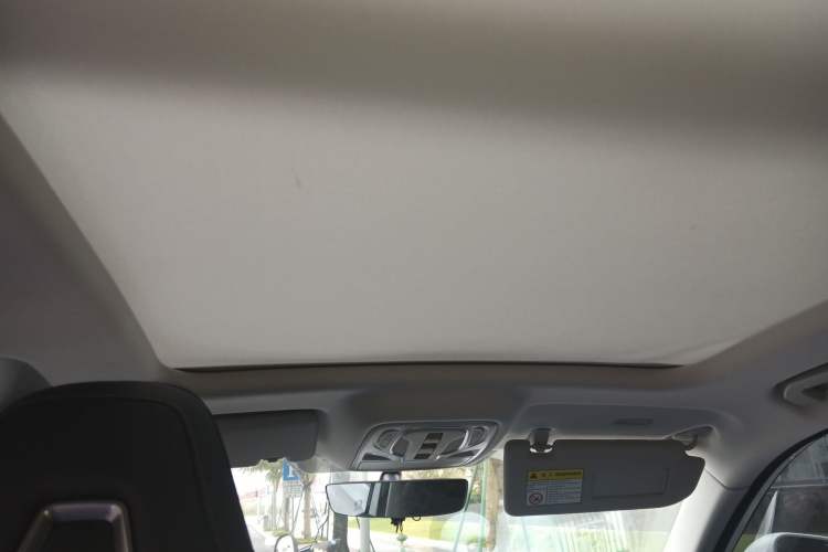 Used Roewe D5X DMH 2024 135 Flagship Edition Headliner