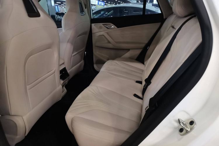 Used Roewe D5X DMH 2024 135 Tech Edition Interior 1