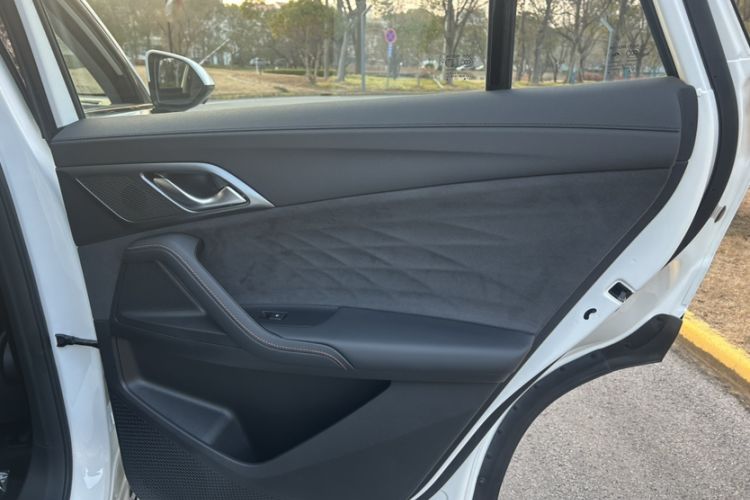 Used Roewe D5X DMH 2024 135 Flagship Edition Interior 10