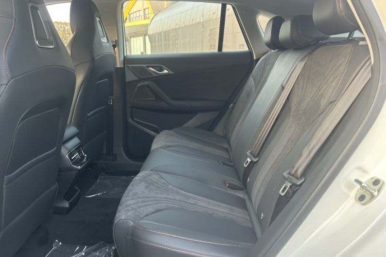 Used Roewe D5X DMH 2024 135 Flagship Edition Interior 11