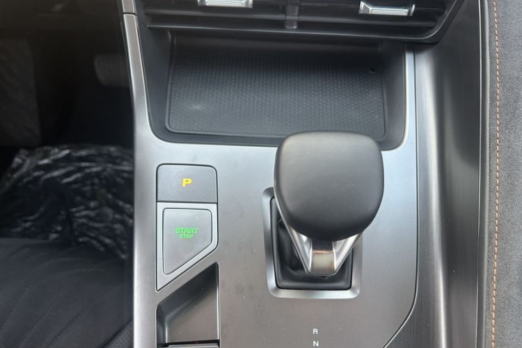 Used Roewe D5X DMH 2024 135 Flagship Edition Interior 12