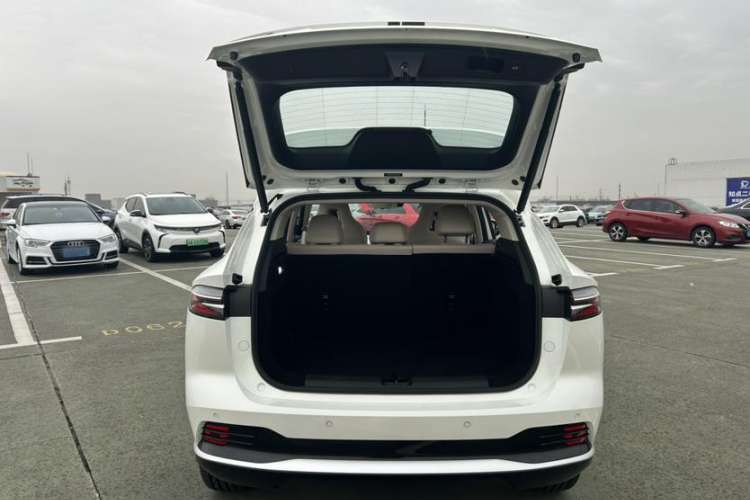 Used Roewe D5X DMH 2024 135 Tech Edition Interior 12