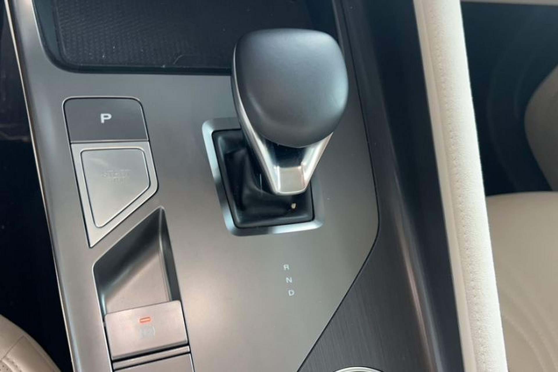 Used Roewe D5X DMH 2024 135 Tech Edition Interior 13