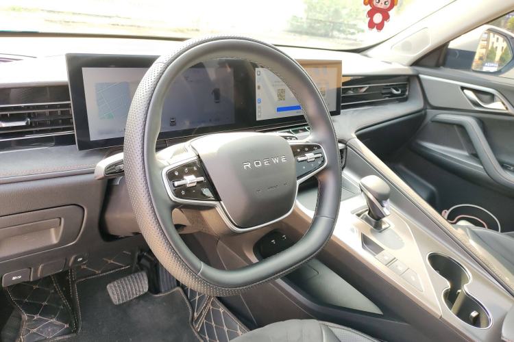 Used Roewe D5X DMH 2024 135 Tech Edition Interior 3