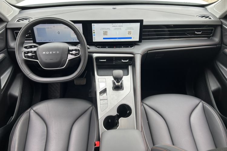 Used Roewe D5X DMH 2024 135 Luxury Edition Interior 4