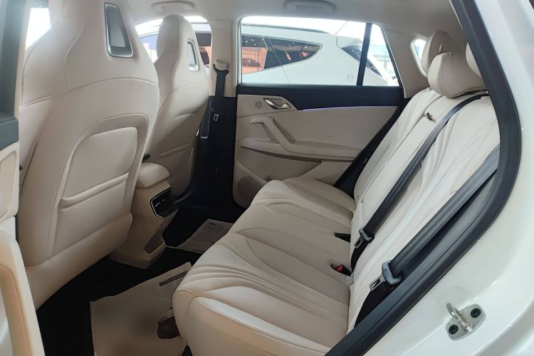 Used Roewe D5X DMH 2024 135 Tech Edition Interior 4