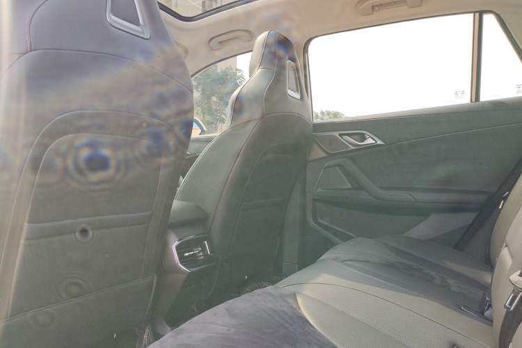 Used Roewe D5X DMH 2024 135 Tech Edition Interior 5