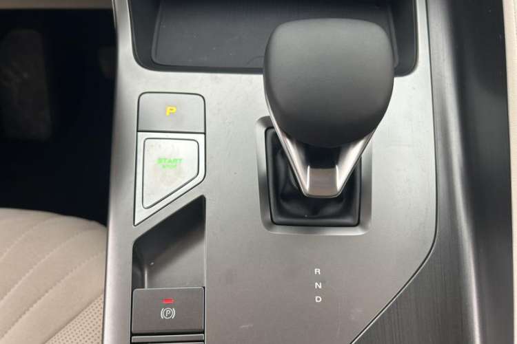 Used Roewe D5X DMH 2024 135 Tech Edition Interior 5